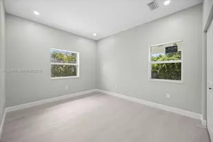 930 34th St, West Palm Beach, FL 33407 - Photo 11