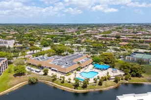 2541 N Nob Hill Rd, Sunrise, FL 33322 - Photo 17