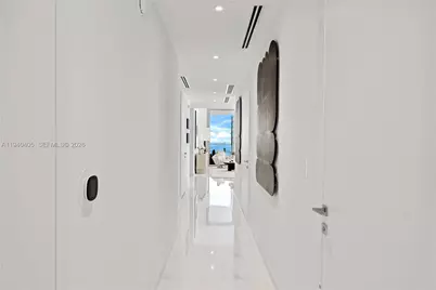 300 Biscayne Blvd Way #3407, Miami, FL 33131 - Photo 15