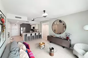 31 SE 5th St, Miami, FL 33131 - Photo 7