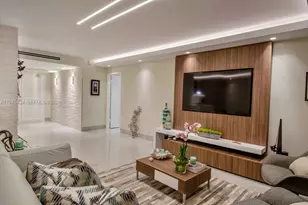 900 Bay Dr, Miami Beach, FL 33141 - Photo 7
