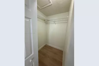 11417 NW 87th Pl, Hialeah Gardens, FL 33018 - Photo 5