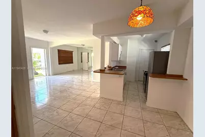 1207 Marseille Dr #29, Miami Beach, FL 33141 - Photo 1
