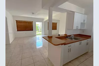 1207 Marseille Dr #29, Miami Beach, FL 33141 - Photo 3