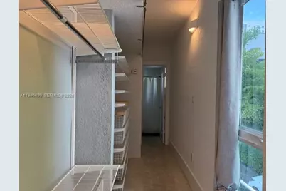 150 SW 10th St #7, Miami, FL 33130 - Photo 11