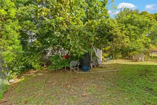 432 NW 15th St, Florida City, FL 33034 - Photo 23