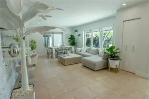 2711 NE 57th Ct, Fort Lauderdale, FL 33308 - Photo 3