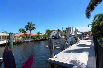 2711 NE 57th Ct, Fort Lauderdale, FL 33308 - Photo 15
