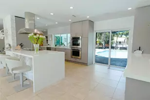 2711 NE 57th Ct, Fort Lauderdale, FL 33308 - Photo 11