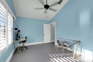 1092 NW 162nd Ave, Pembroke Pines, FL 33028 - Photo 21