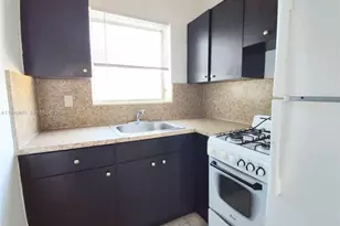 1565 SW 6th St, Miami, FL 33135 - Photo 5