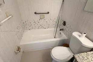 2046 W Flagler St, Miami, FL 33135 - Photo 11