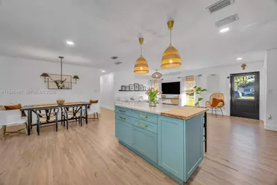 9131 SW 180th St, Palmetto Bay, FL 33157 - Photo 7