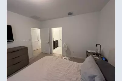 1842 SE 7th Ter #1842, Homestead, FL 33034 - Photo 13
