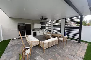 1842 SE 7th Ter, Homestead, FL 33034 - Photo 9