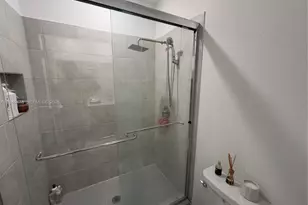 1842 SE 7th Ter, Homestead, FL 33034 - Photo 11