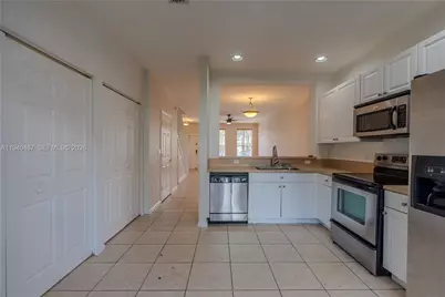 729 NW 42nd Ave, Plantation, FL 33317 - Photo 15