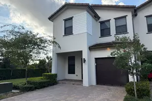 286 SW 159th Pl, Pembroke Pines, FL 33027 - Photo 3