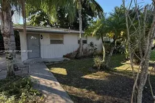 655 SW 6th Terrace, Florida City, FL 33034 - Photo 1