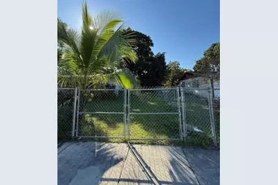655 SW 6th Ter, Florida City, FL 33034 - Photo 3