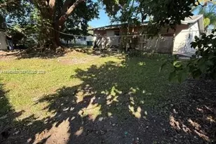 655 SW 6th Terrace, Florida City, FL 33034 - Photo 7