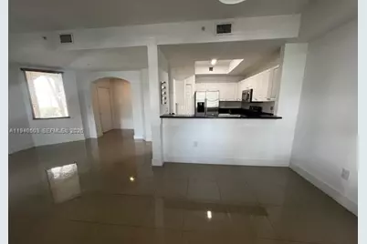 11401 NW 89th St #101, Doral, FL 33178 - Photo 9