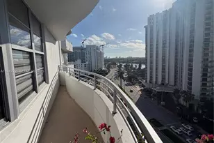 5555 Collins Ave, Miami Beach, FL 33140 - Photo 7