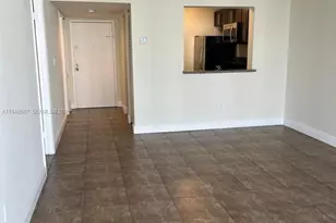 492 NW 165th St Rd, Miami, FL 33169 - Photo 3