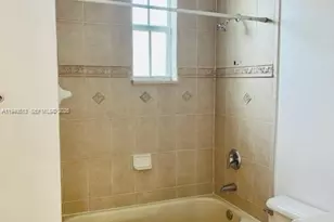 15655 SW 41st St, Miramar, FL 33027 - Photo 9