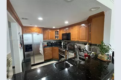 555 NE 15th St #22I, Miami, FL 33132 - Photo 7