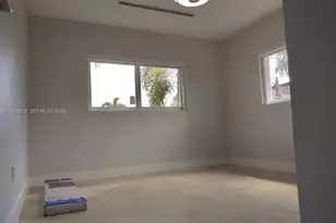 13240 Ortega Ln, North Miami, FL 33181 - Photo 19