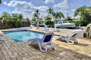 13240 Ortega Ln, North Miami, FL 33181 - Photo 27