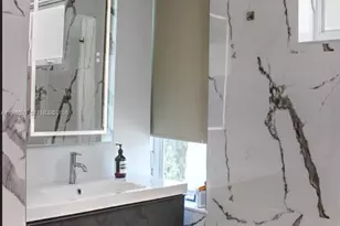 4710 Pine Tree Dr, Miami Beach, FL 33140 - Photo 17