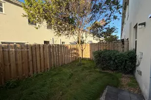 2631 SE 11th St, Homestead, FL 33035 - Photo 25