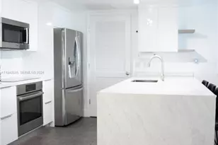 50 Biscayne Blvd, Miami, FL 33132 - Photo 21