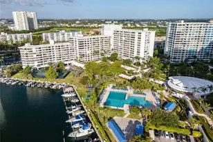 600 Three Islands Boulevard, Hallandale Beach, FL 33009 - Photo 25