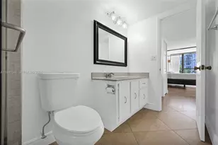 600 Three Islands Blvd, Hallandale Beach, FL 33009 - Photo 27