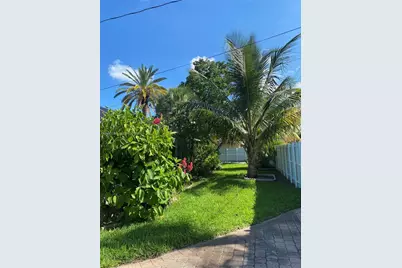 428 N Crescent Dr, Hollywood, FL 33021 - Photo 25