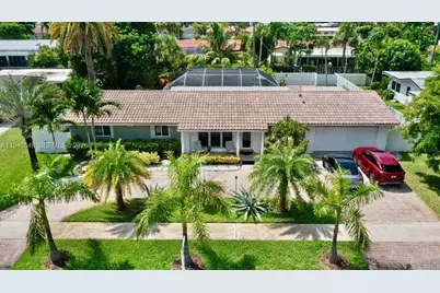 428 N Crescent Dr, Hollywood, FL 33021 - Photo 1