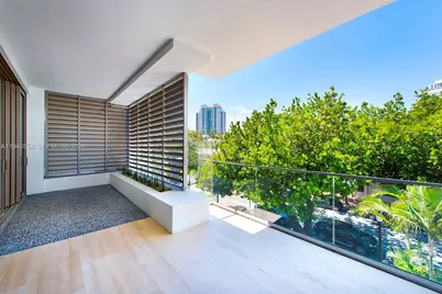 311 Meridian Ave #302, Miami Beach, FL 33139 - Photo 19