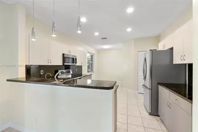 630 Vista Meadows Dr #0, Weston, FL 33327 - Photo 15