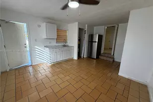 200 W 53rd Terrace, Hialeah, FL 33012 - Photo 5