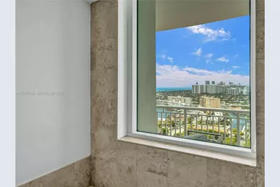 1755 E Hallandale Beach Blvd #PH04E, Hallandale Beach, FL 33009 - Photo 31