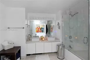 601 NE 36th St, Miami, FL 33137 - Photo 5