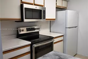 2607 NW 33rd St, Oakland Park, FL 33309 - Photo 5