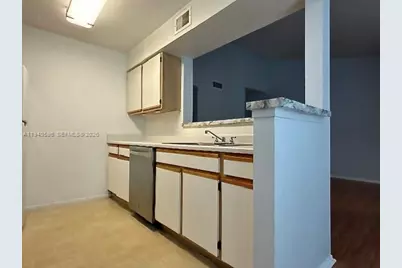 2607 NW 33rd St #2116, Oakland Park, FL 33309 - Photo 7