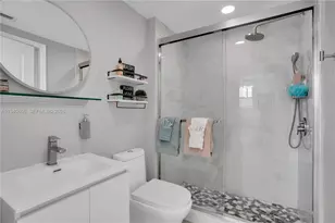 480 NE 30th St, Miami, FL 33137 - Photo 17