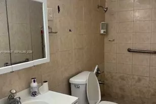 1810 W 56th St, Hialeah, FL 33012 - Photo 11