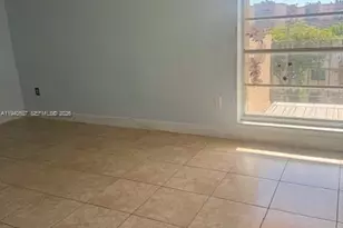 1810 W 56th St, Hialeah, FL 33012 - Photo 15