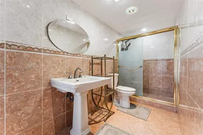 11111 Biscayne Blvd #4H, Miami, FL 33181 - Photo 13